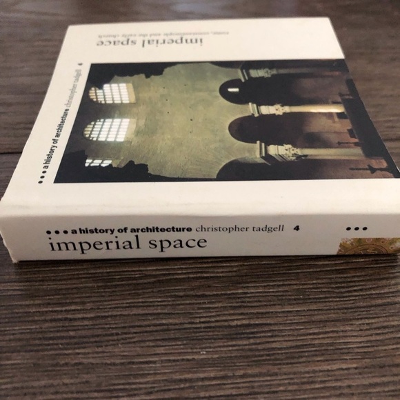 A History of Architecture: Imperial Space Mini paperback book - Picture 4 of 4